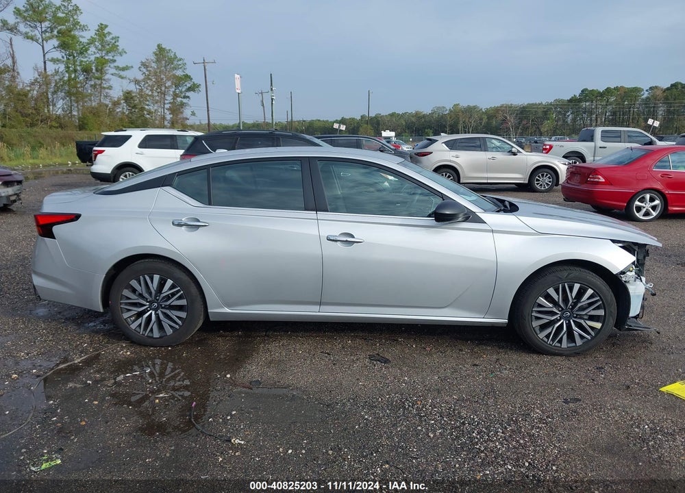 2024 NISSAN ALTIMA SV FWD VIN: 1N4BL4DV3RN326930