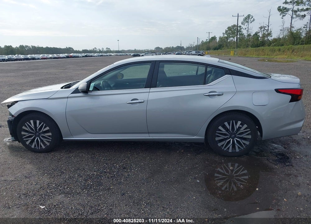 2024 NISSAN ALTIMA SV FWD VIN: 1N4BL4DV3RN326930