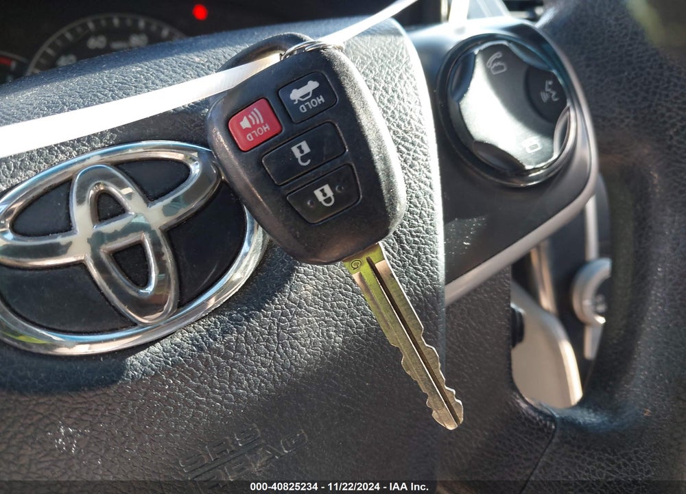2014 TOYOTA CAMRY LE VIN: 4T1BF1FK0EU784035