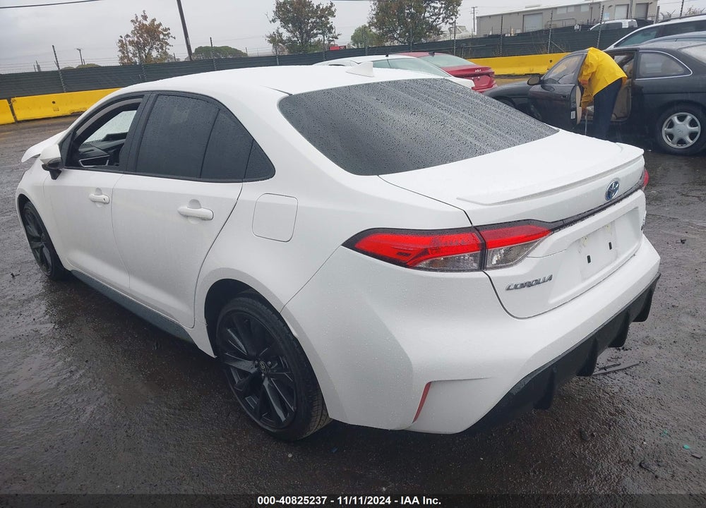 2024 TOYOTA COROLLA HYBRID SE VIN: JTDBCMFEXR3066187
