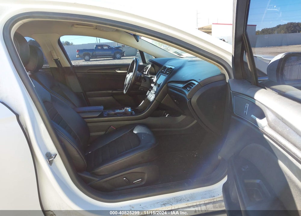 2018 FORD FUSION VIN: 3FA6P0HD2JR279892
