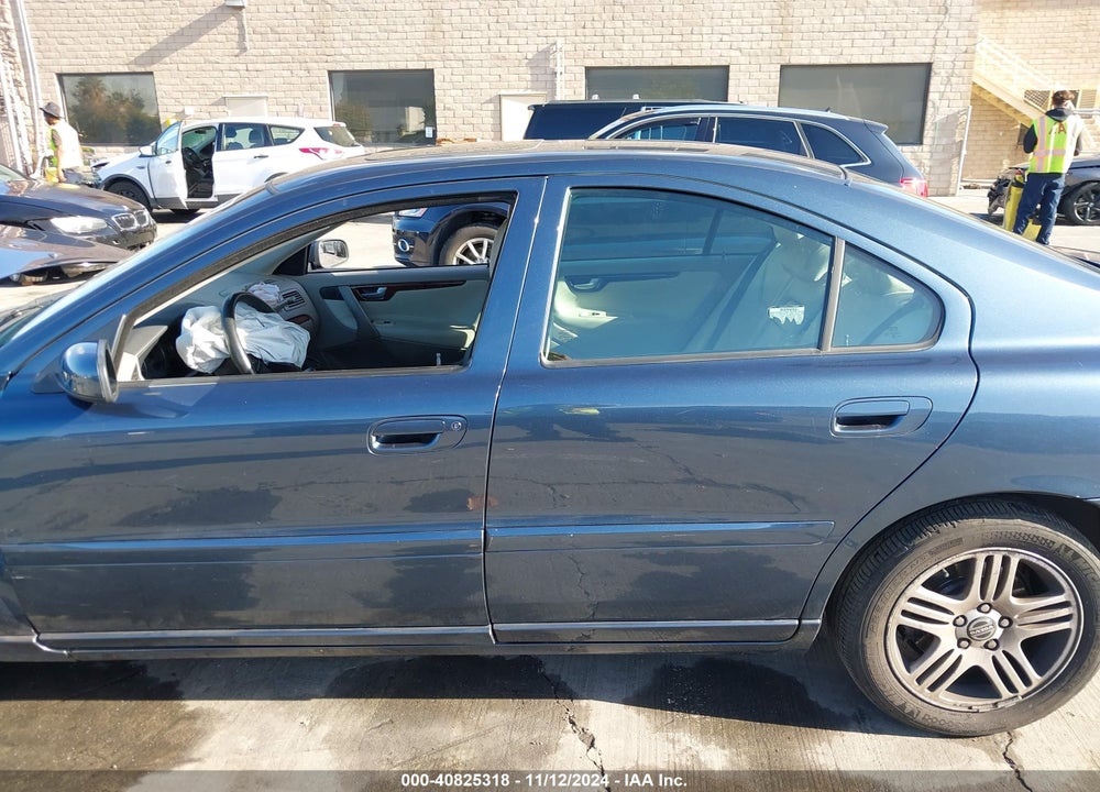 2006 VOLVO S60 2.5T VIN: YV1RS592062553208