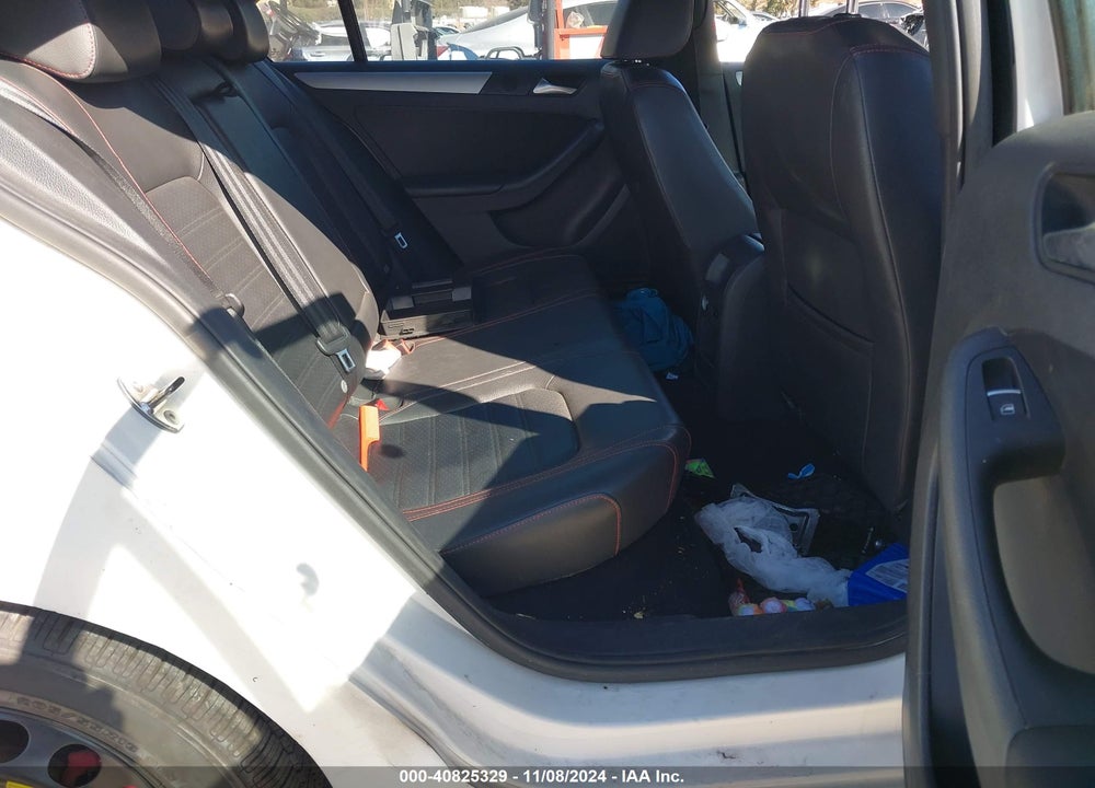 2013 VOLKSWAGEN GLI AUTOBAHN W/NAV VIN: 3VW4A7AJ0DM225484
