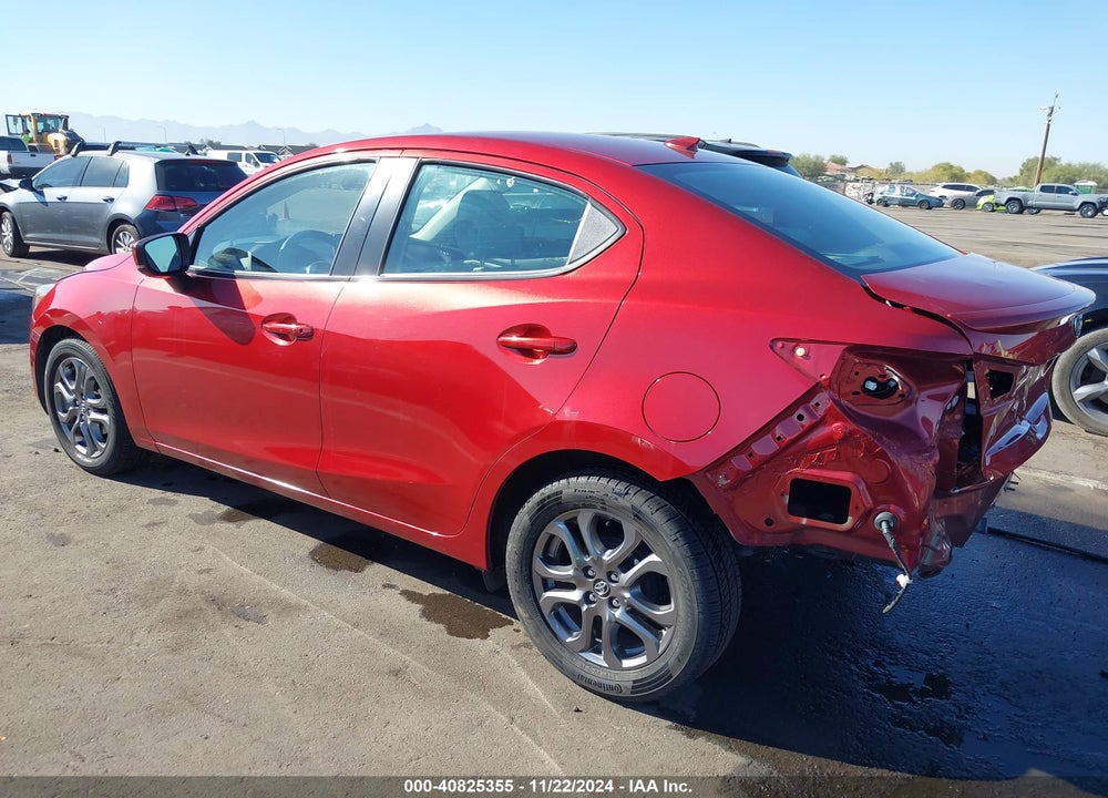 2019 TOYOTA YARIS LE VIN: 3MYDLBYV7KY503328
