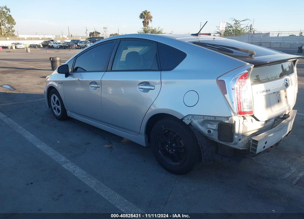 2015 TOYOTA PRIUS VIN: JTDKN3DU0F1880516