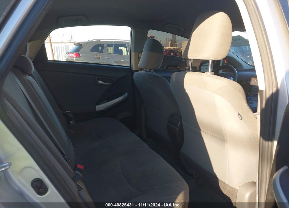 2015 TOYOTA PRIUS VIN: JTDKN3DU0F1880516