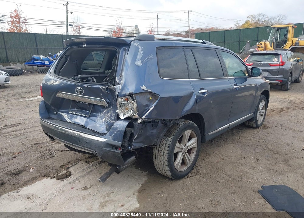 2013 TOYOTA HIGHLANDER LIMITED V6 VIN: 5TDDK3EH2DS240374