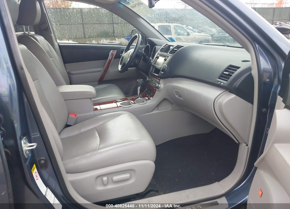 2013 TOYOTA HIGHLANDER LIMITED V6 VIN: 5TDDK3EH2DS240374