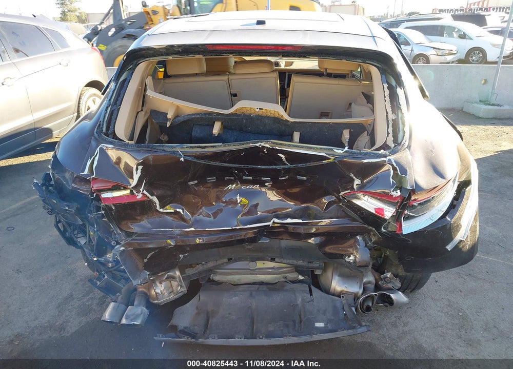 2016 PORSCHE MACAN S VIN: WP1AB2A54GLB56909
