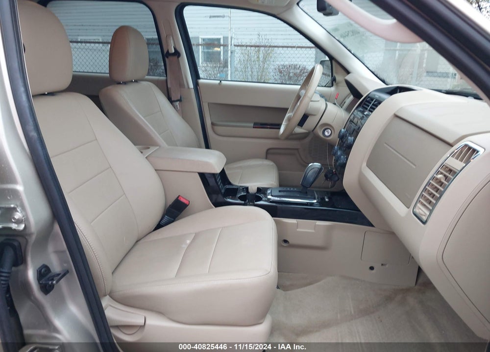 2010 FORD ESCAPE LIMITED VIN: 1FMCU9EG8AKD25492