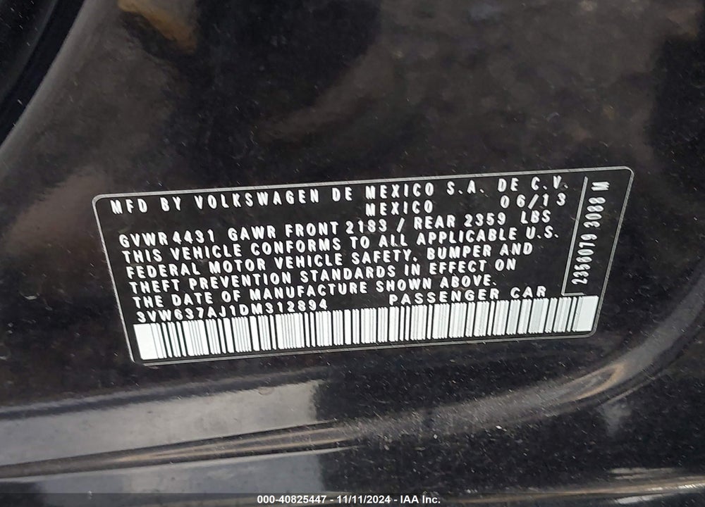 2013 VOLKSWAGEN JETTA HYBRID SE VIN: 3VW637AJ1DM312894