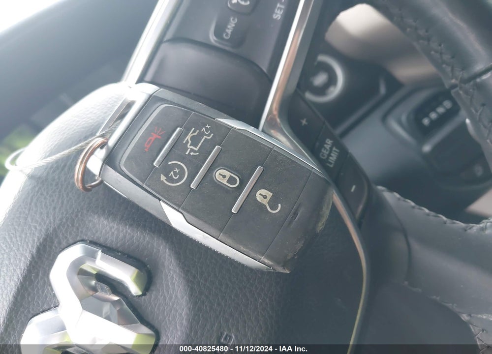 2019 RAM 1500 LAIE  4X2 5'7 BOX VIN: 1C6RREJTXKN604560