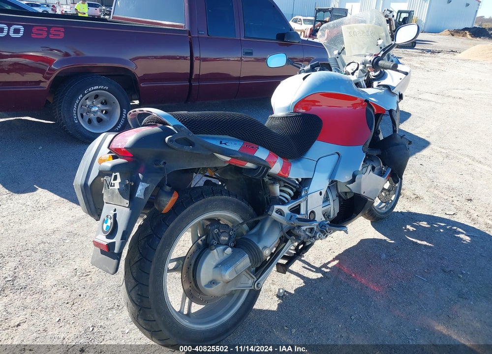 2002 BMW K1200 RS VIN: WB10557AX2ZG35979