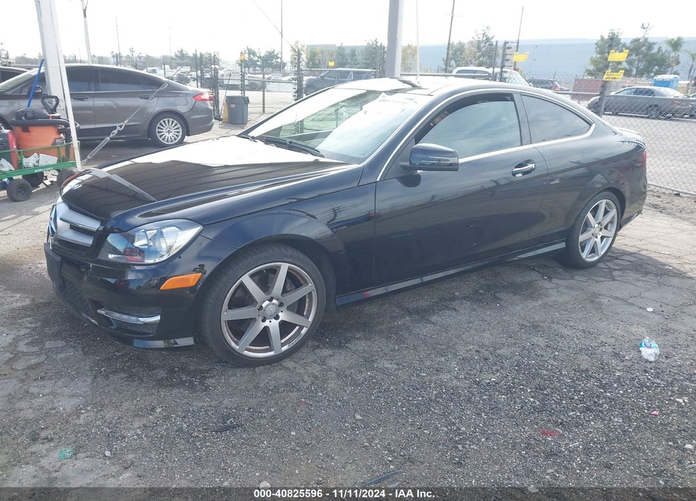 2013 MERCEDES-BENZ C 350 SPORT VIN: WDDGJ5HB6DF941802