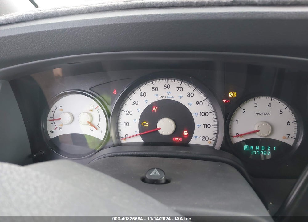 2006 DODGE DURANGO SXT VIN: 1D4HB38NX6F120752