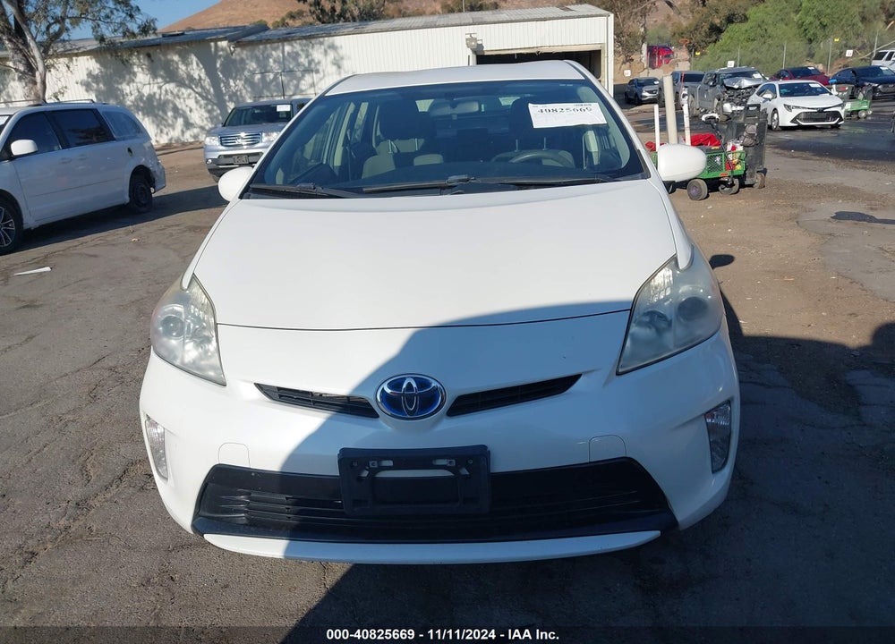 2013 TOYOTA PRIUS TWO VIN: JTDKN3DU4D5607827