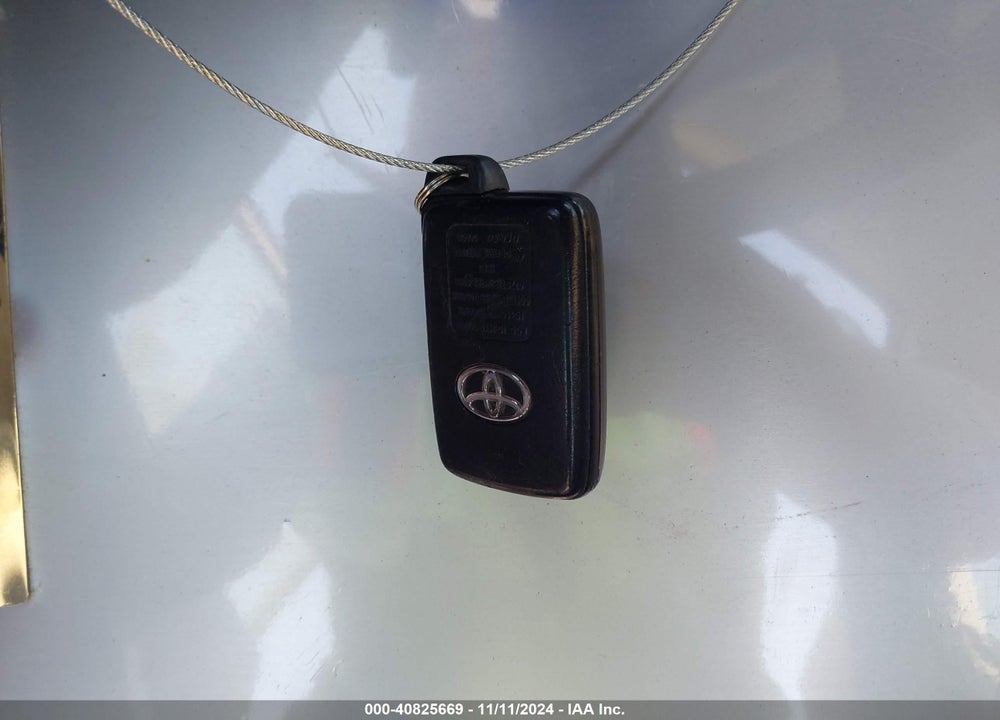 2013 TOYOTA PRIUS TWO VIN: JTDKN3DU4D5607827