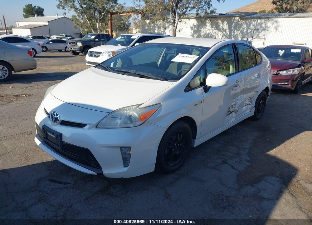 2013 TOYOTA PRIUS TWO VIN: JTDKN3DU4D5607827
