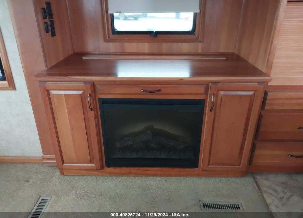 2014 DRV MOBILE SUITES VIN: 5KEFA3627E1007158