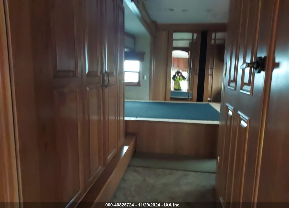 2014 DRV MOBILE SUITES VIN: 5KEFA3627E1007158
