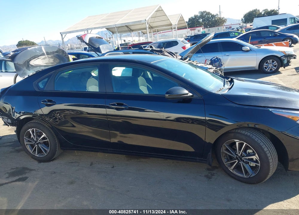 2024 KIA FORTE LXS VIN: 3KPF24AD1RE811162
