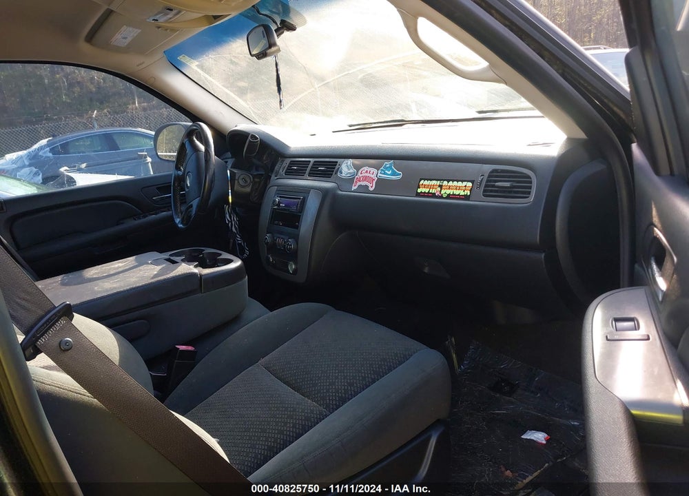2008 CHEVROLET TAHOE LS VIN: 1GNFC13C28J103656