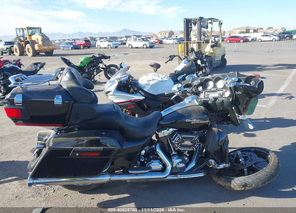 2009 HARLEY-DAVIDSON FLHX VIN: 1HD1KB4139Y689087