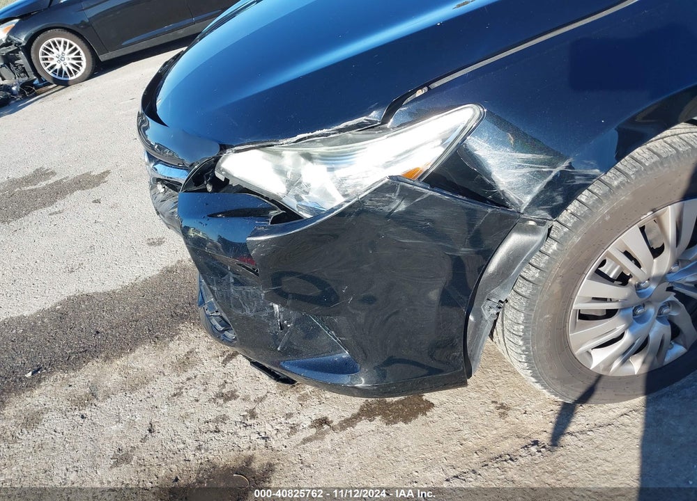 2017 TOYOTA CAMRY LE VIN: 4T1BF1FK2HU670073