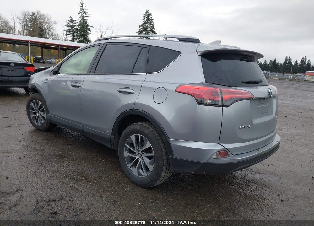 2017 TOYOTA RAV4 HYBRID XLE VIN: JTMRJREV1HD062640