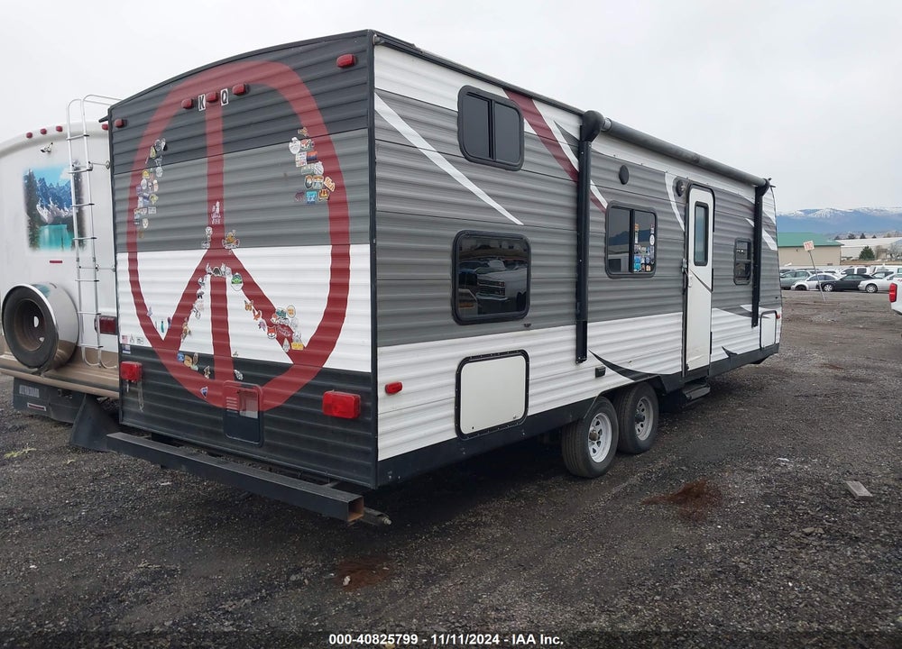2017 COLEMAN OTHER VIN: 4YDT27425HY935147