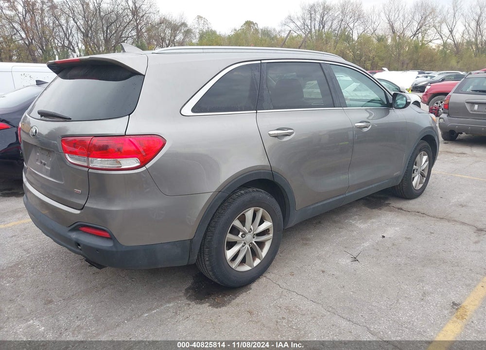 2016 KIA SORENTO 2.4L LX VIN: 5XYPGDA32GG061719