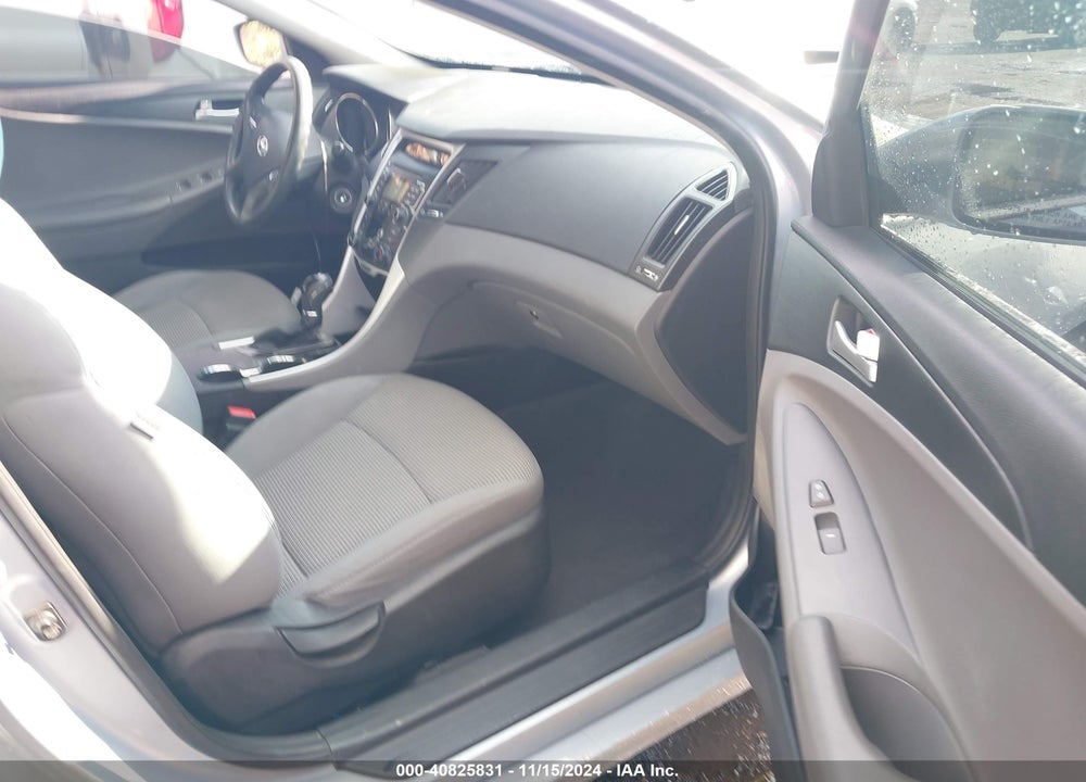 2011 HYUNDAI SONATA GLS VIN: 5NPEB4AC2BH096381