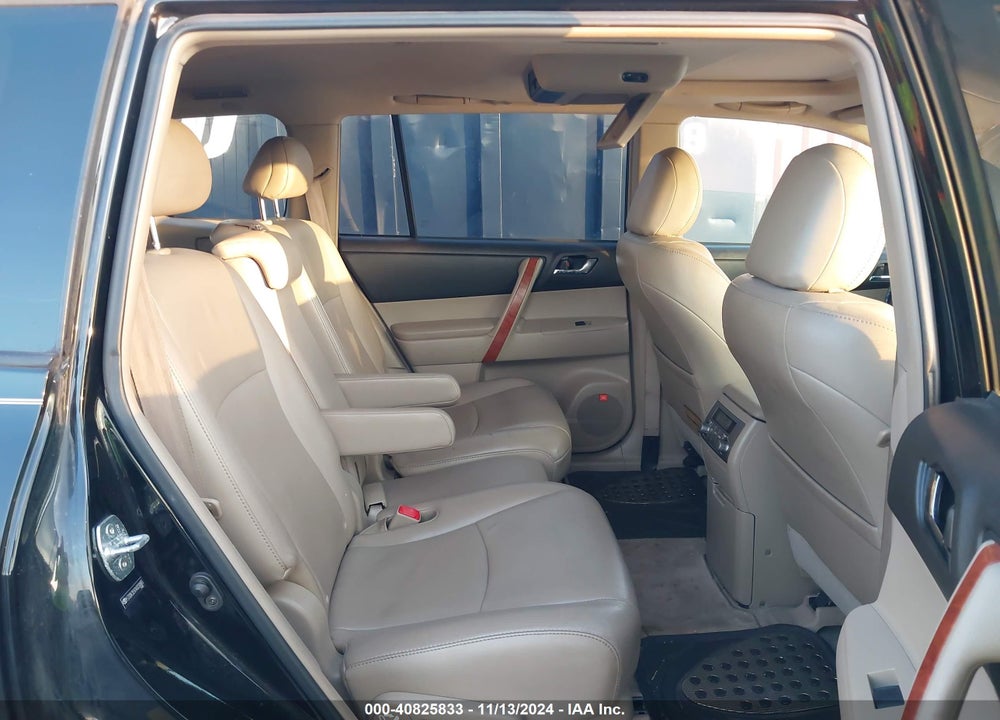 2010 TOYOTA HIGHLANDER LIMITED VIN: 5TDDK3EH7AS030865