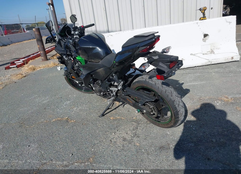 2023 KAWASAKI EX400 VIN: JKAEXKH16PDAN4235