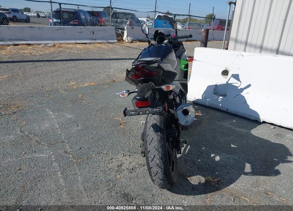 2023 KAWASAKI EX400 VIN: JKAEXKH16PDAN4235