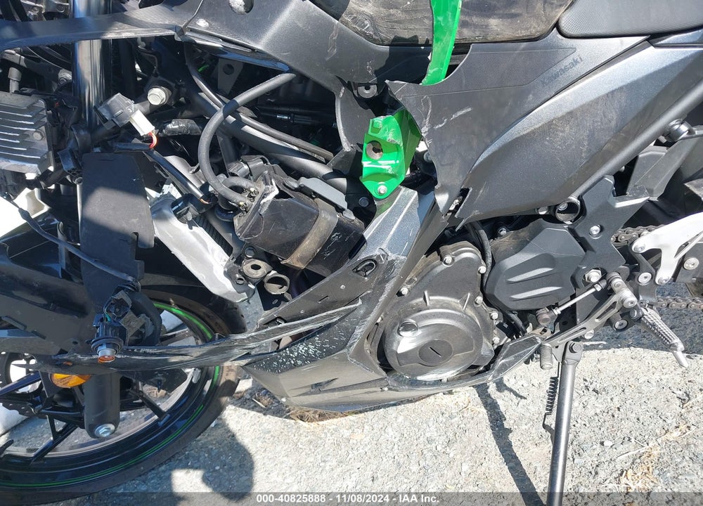 2023 KAWASAKI EX400 VIN: JKAEXKH16PDAN4235