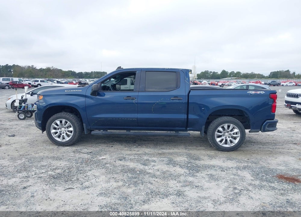 2021 CHEVROLET SILVERADO 1500 4WD SHORT BED CUSTOM VIN: 3GCPYBEK7MG323945