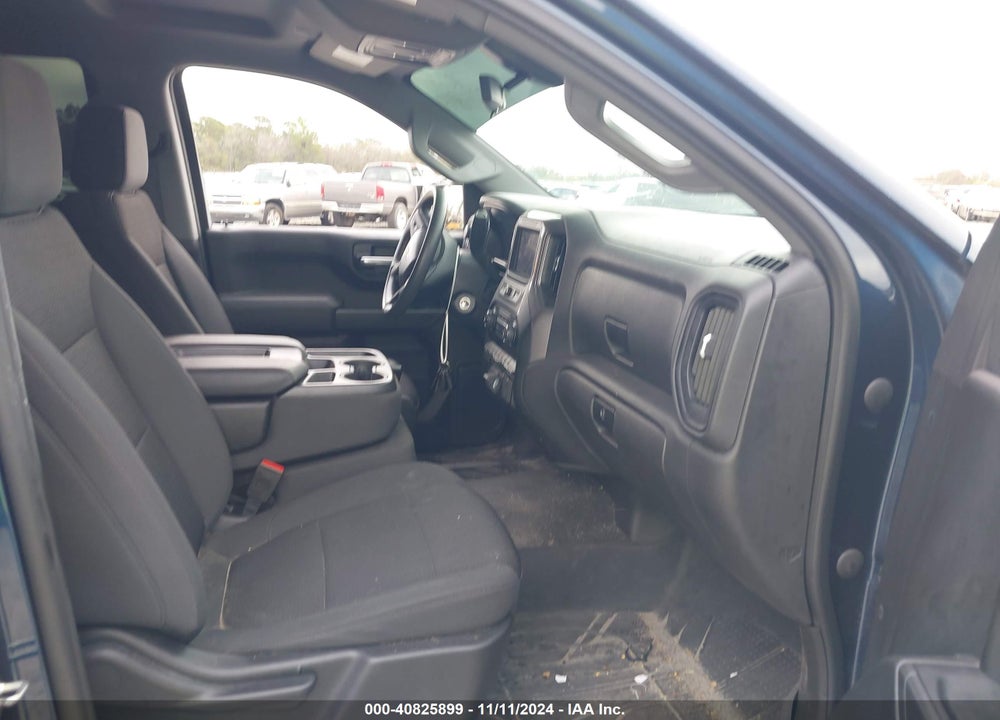 2021 CHEVROLET SILVERADO 1500 4WD SHORT BED CUSTOM VIN: 3GCPYBEK7MG323945