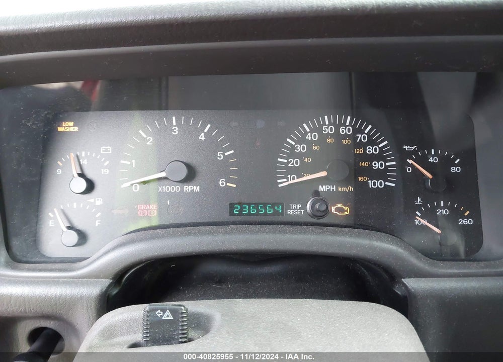 1998 JEEP CHEROKEE CLASSIC/SPORT VIN: 1J4FJ68S9WL182668