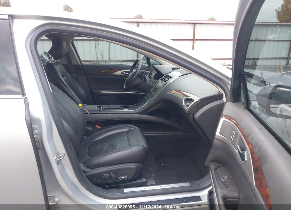 2014 LINCOLN MKZ VIN: 3LN6L2J90ER827087