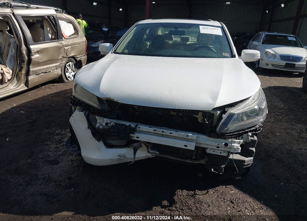 2015 HONDA ACCORD EX VIN: 1HGCR2F70FA060397