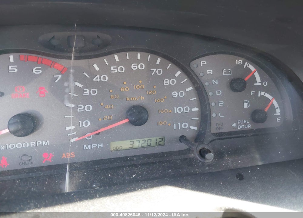 2001 TOYOTA SEQUOIA LIMITED V8 VIN: 5TDBT48A41S027320
