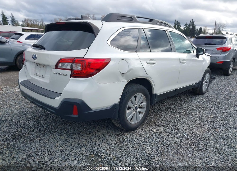2018 SUBARU OUTBACK 2.5I PREMIUM VIN: 4S4BSAFC6J3306481