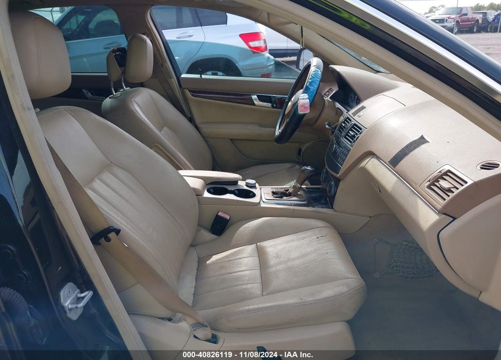 2008 MERCEDES-BENZ C 300 VIN: WDDGF81X78F141623