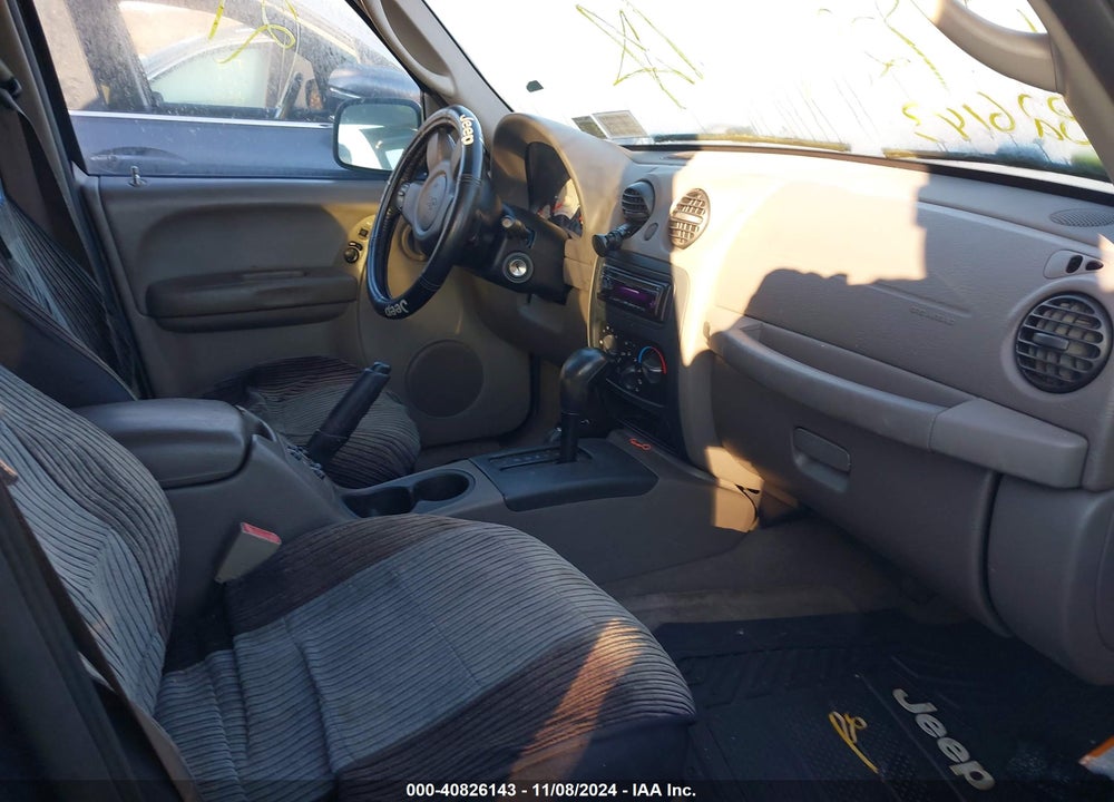 2004 JEEP LIBERTY SPORT VIN: 1J4GL48K34W220779