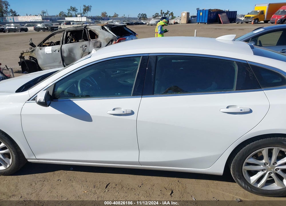 2018 CHEVROLET MALIBU LT VIN: 1G1ZD5ST4JF152550