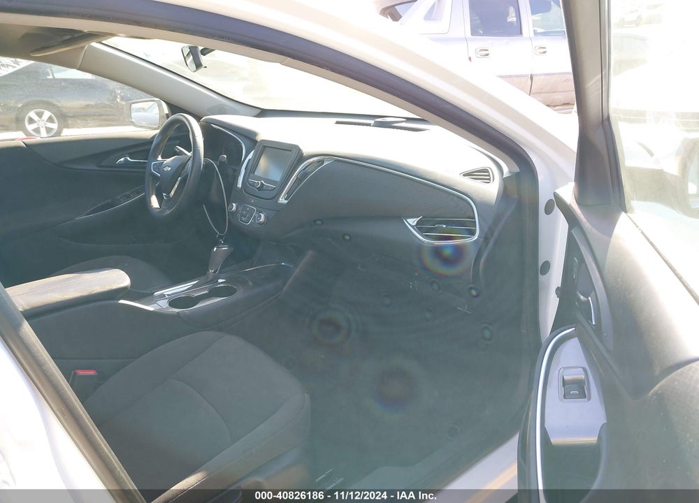 2018 CHEVROLET MALIBU LT VIN: 1G1ZD5ST4JF152550