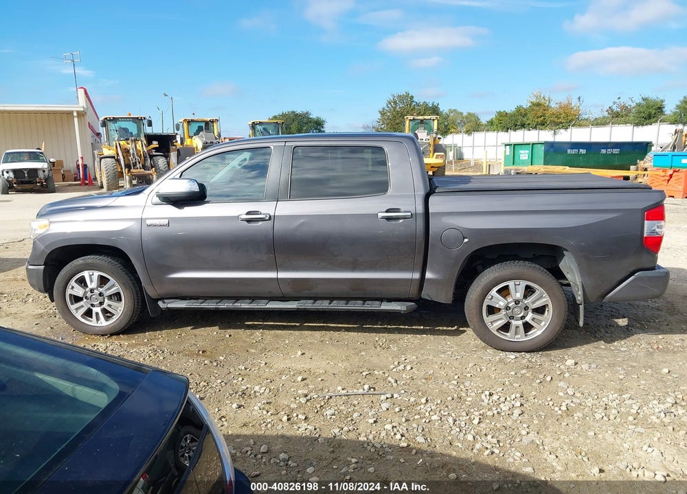 2017 TOYOTA TUNDRA PLATINUM 5.7L V8 VIN: 5TFGW5F11HX217697
