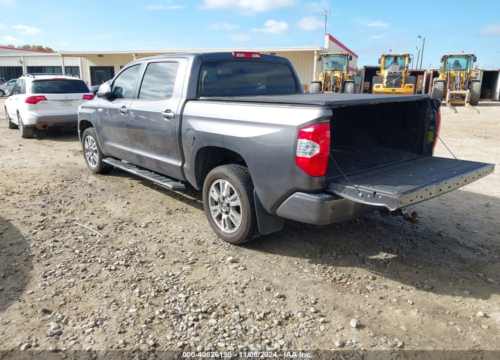 2017 TOYOTA TUNDRA PLATINUM 5.7L V8 VIN: 5TFGW5F11HX217697