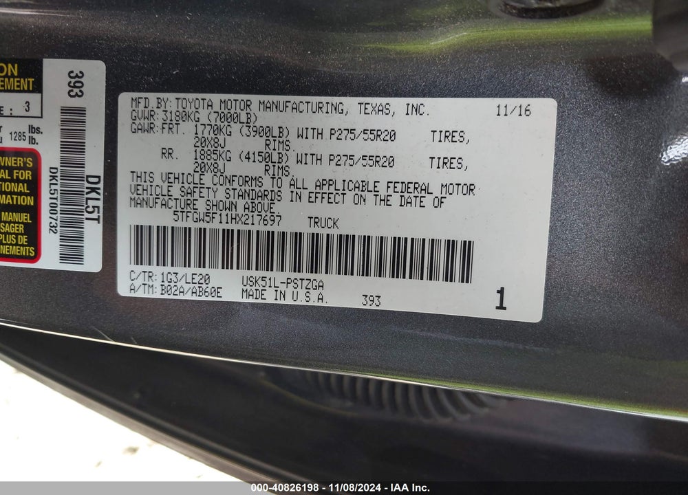 2017 TOYOTA TUNDRA PLATINUM 5.7L V8 VIN: 5TFGW5F11HX217697